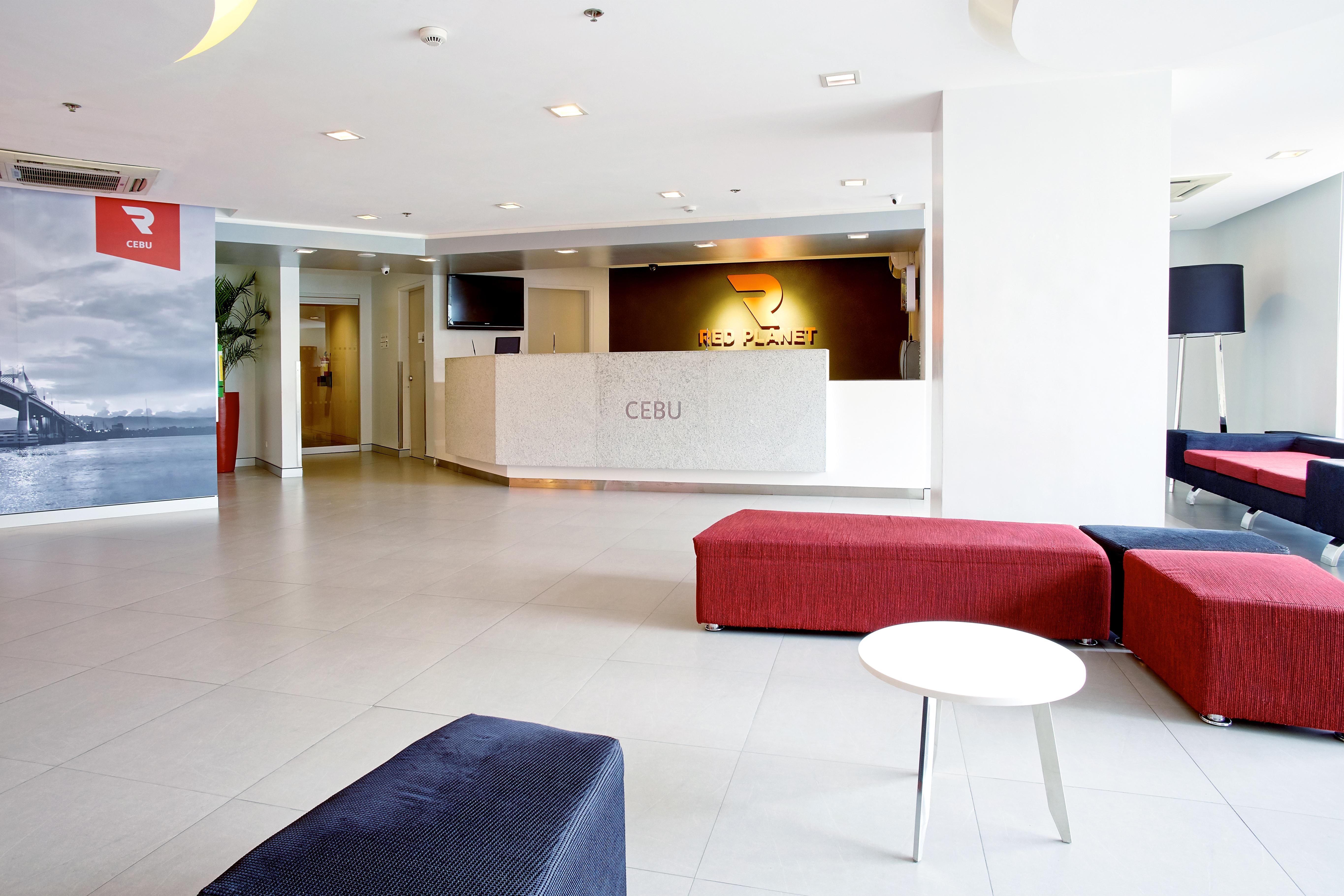 Red Planet Cebu Hotel Exterior photo