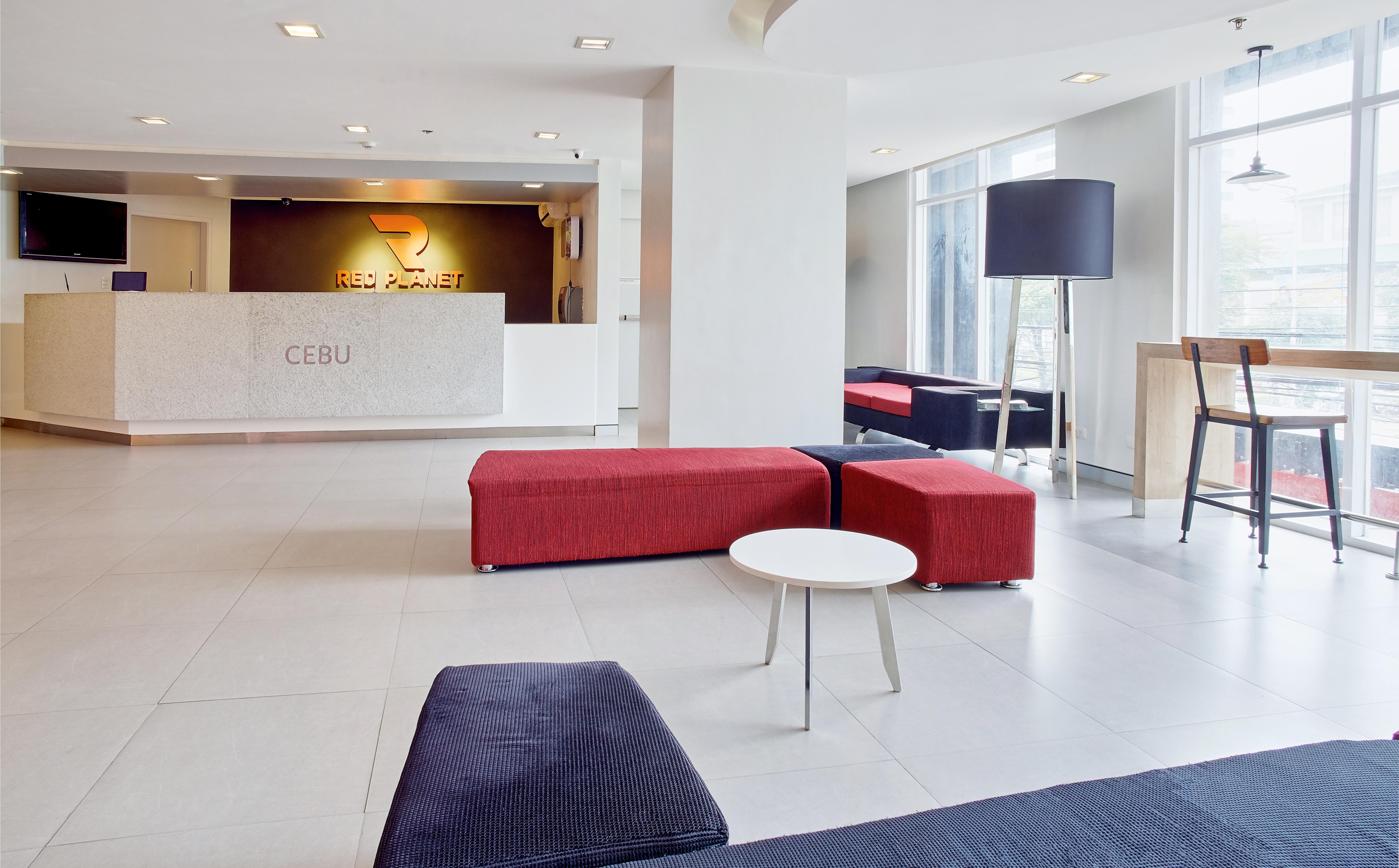 Red Planet Cebu Hotel Exterior photo