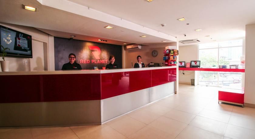 Red Planet Cebu Hotel Exterior photo