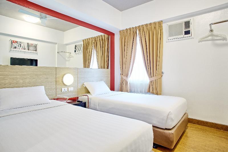 Red Planet Cebu Hotel Exterior photo