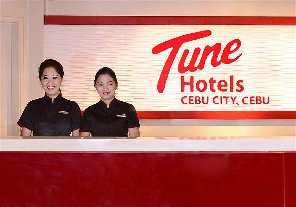 Red Planet Cebu Hotel Exterior photo